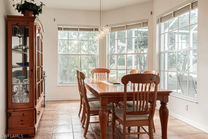 Picture of 622 Mirror Lakes Falls Ct, Lehigh Acres FL 33974