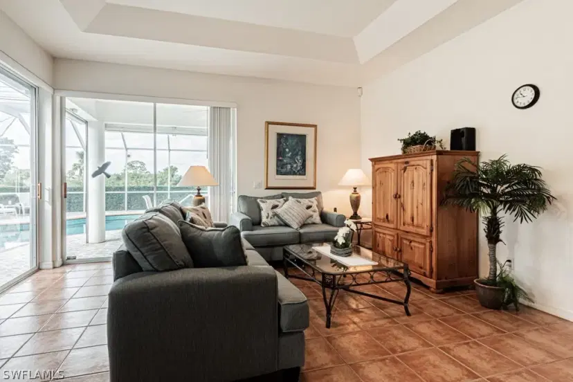 Picture of 622 Mirror Lakes Falls Ct, Lehigh Acres FL 33974