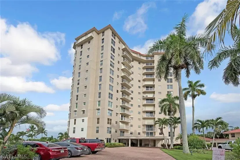 Picture of 10701 Gulf Shore Dr 1202, Naples FL 34108
