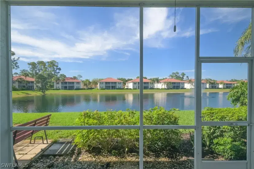 Picture of 240 Robin Hood Cir 102, Naples FL 34104