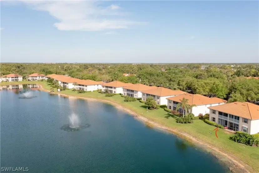Picture of 240 Robin Hood Cir 102, Naples FL 34104