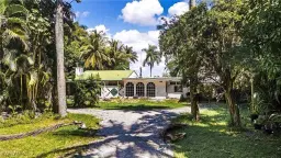 Picture of 4355 Cypress Ln, Fort Myers, FL 33905