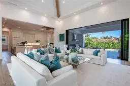 Picture of 777 Binnacle Dr, Naples, FL 34103
