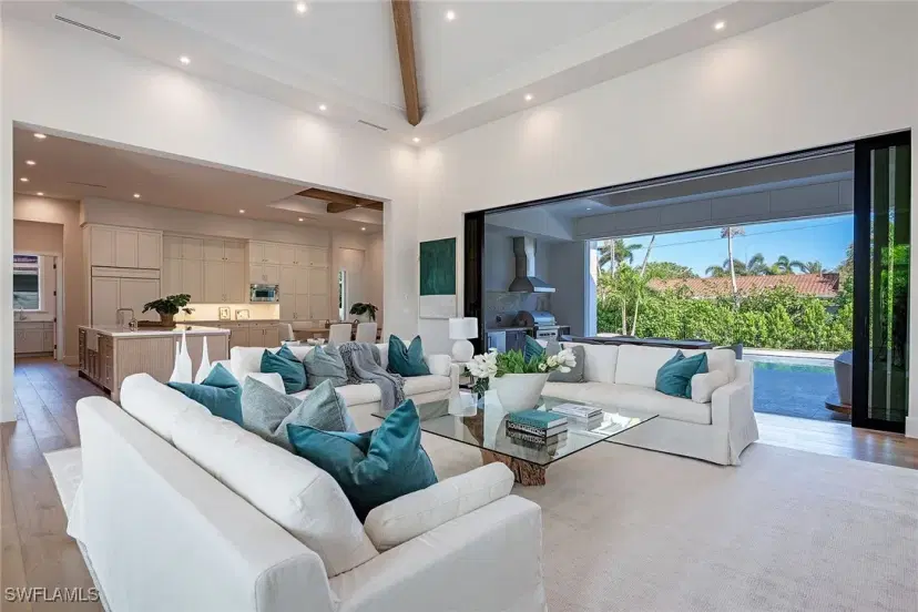 Picture of 777 Binnacle Dr, Naples FL 34103
