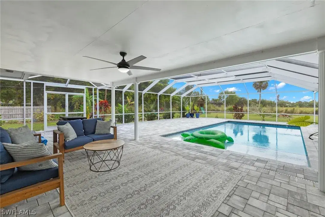 Picture of 1520 Bass Ln, Fort Myers, FL 33919