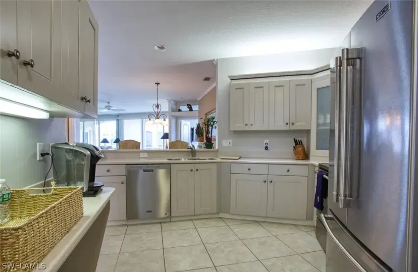 Picture of 8365 Excalibur Cir K6, Naples FL 34108