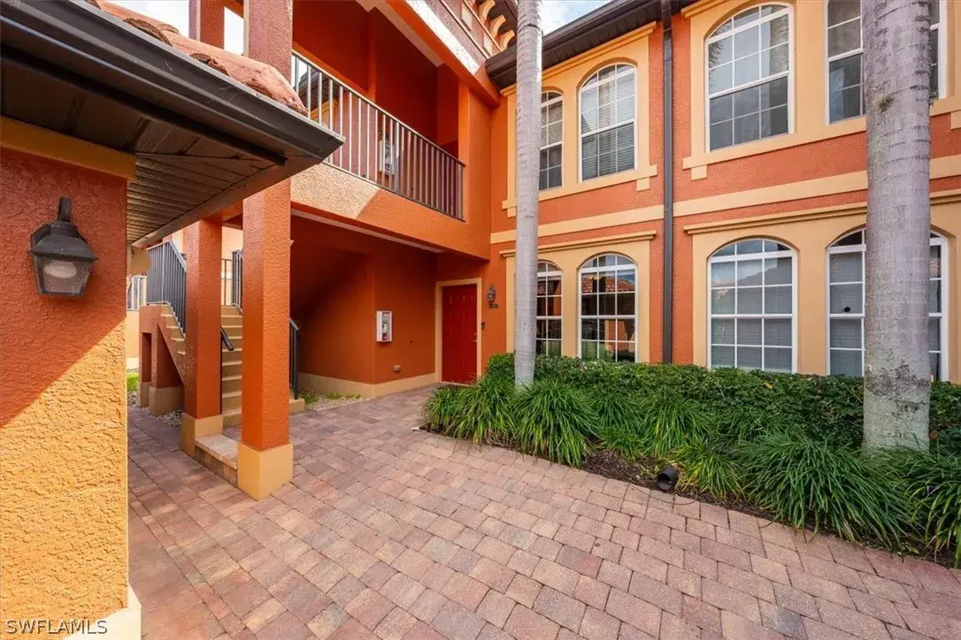 Picture of 10024 Heather Ln 1001, Naples, FL 34119
