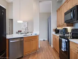 Picture of 1610 Clermont Dr I-401, Naples, FL 34109