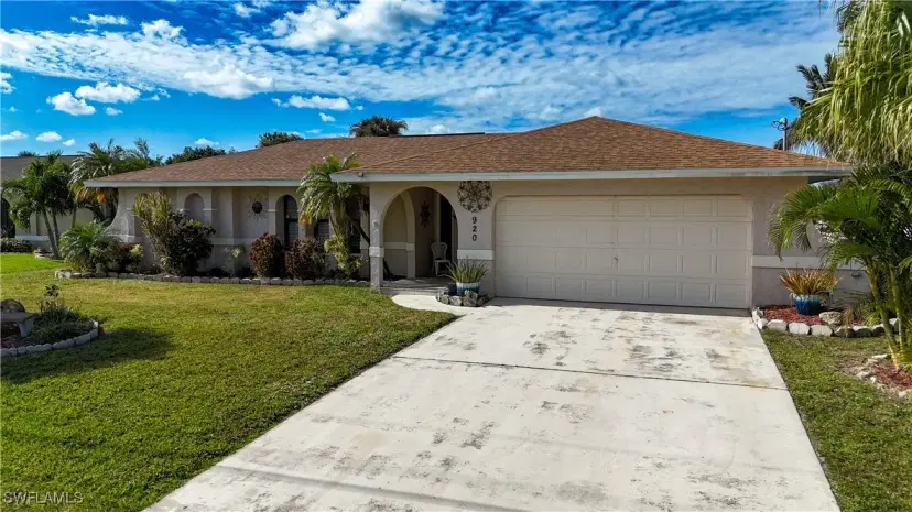 Picture of 920 SE 4Th Pl, Cape Coral FL 33990