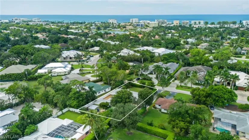 Picture of 640 Rudder Rd, Naples FL 34102