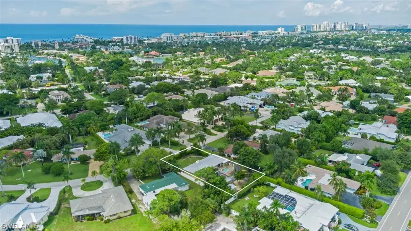 Picture of 640 Rudder Rd, Naples FL 34102