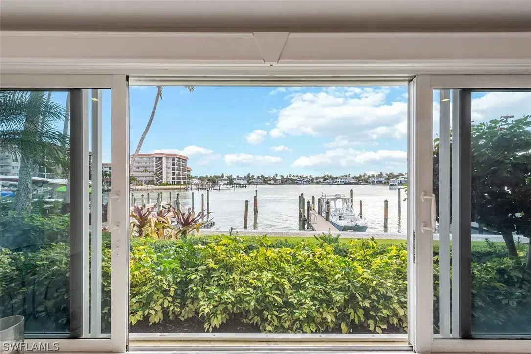 Picture of 2850 Gulf Shore Blvd N 102, Naples, FL 34103