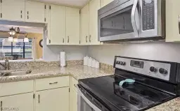 Picture of 3807 SE 11Th Pl 1203, Cape Coral, FL 33904