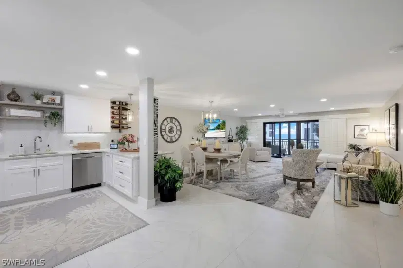 Picture of 3333 Gulf Shore Blvd N 103, Naples FL 34103