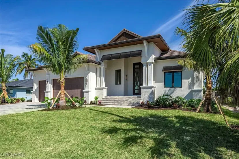 Picture of 825 Miramar Ct, Cape Coral FL 33904