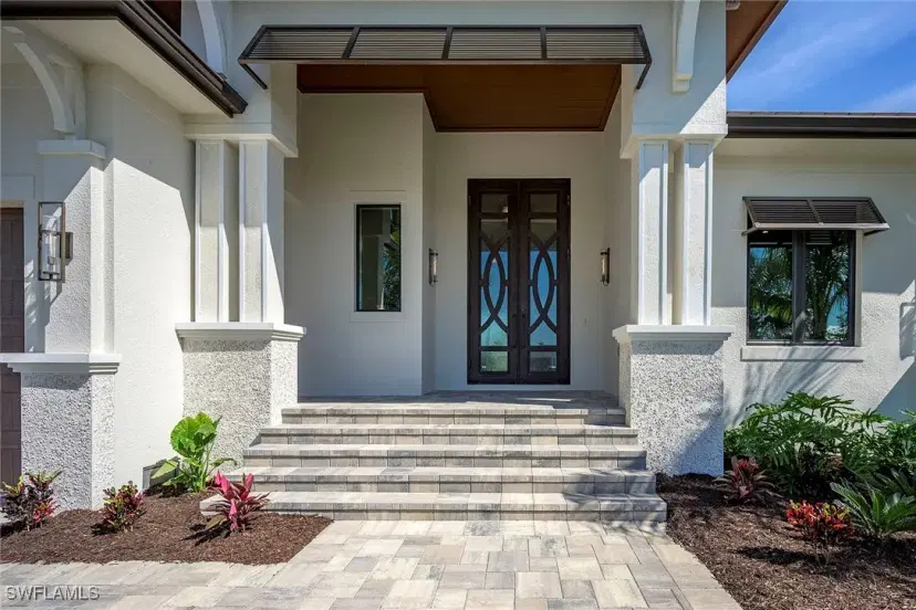 Picture of 825 Miramar Ct, Cape Coral FL 33904