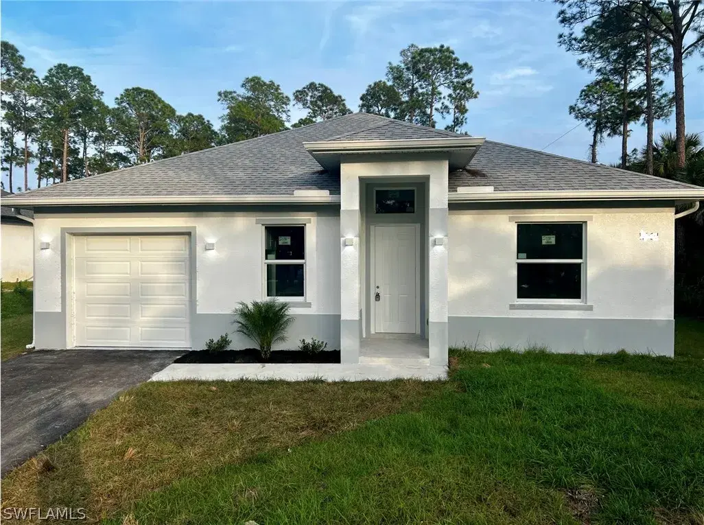 Picture of 4372 16Th Ave Se, Naples, FL 34117