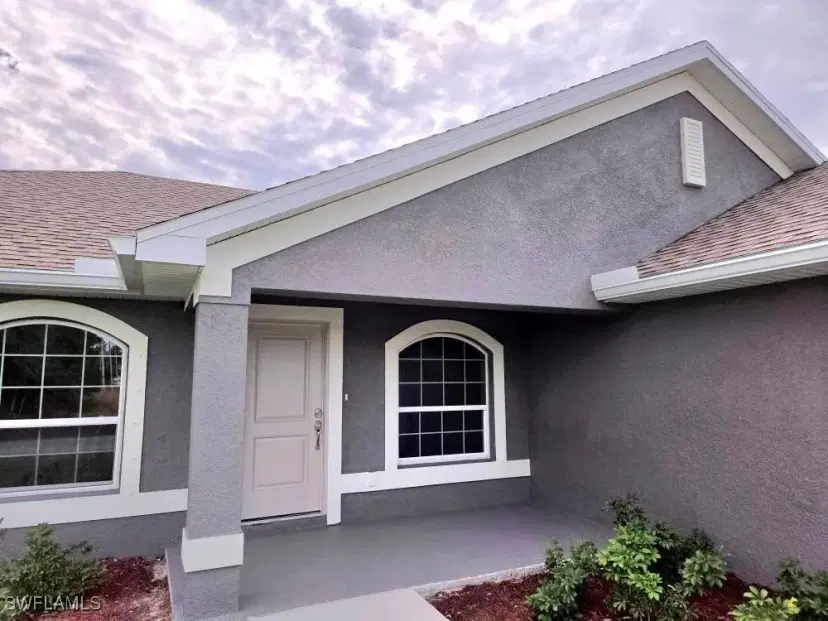 Picture of 1226 Eddy St E, Lehigh Acres FL 33974