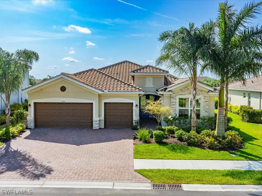 Picture of 2374 Orchard St, Naples, FL 34120