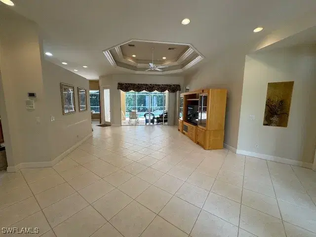 Picture of 436 Crestwood Ln, Naples FL 34113