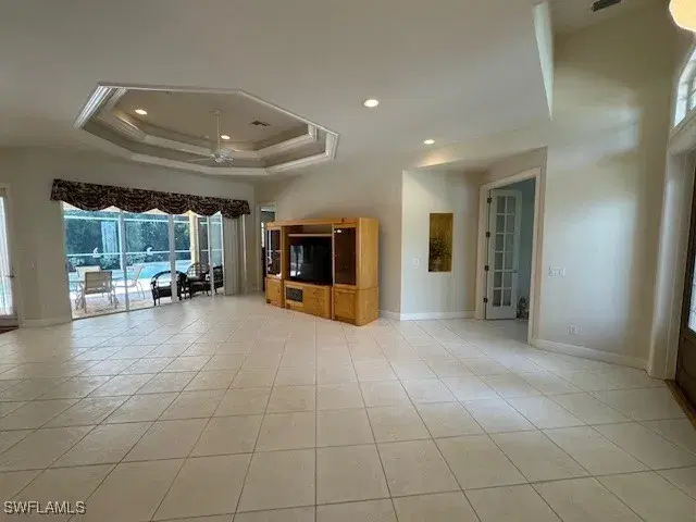 Picture of 436 Crestwood Ln, Naples FL 34113