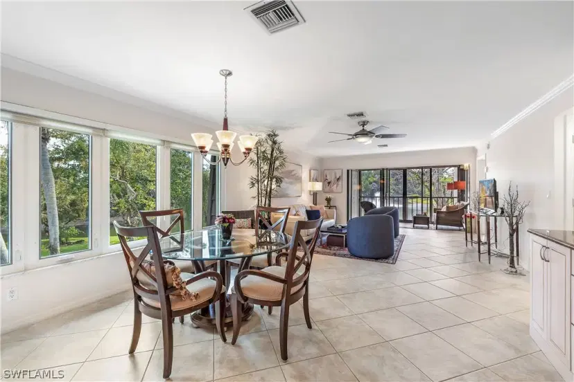 Picture of 1661 Spoonbill Ln B, Naples FL 34105