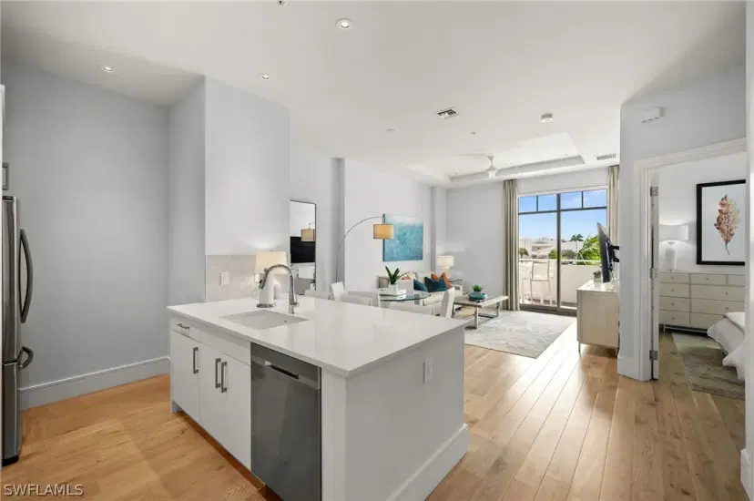 Picture of 101 8Th St S 206, Naples FL 34102
