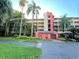 Picture of 2208 S Cypress Bend Dr 202, Pompano Beach, FL 33069