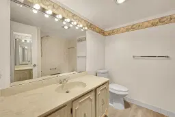 Picture of 3004 NE 5Th Ter 111C, Wilton Manors, FL 33334