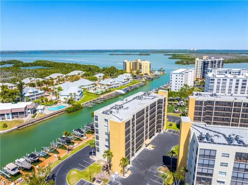 Picture of 4451 Bay Beach Ln N 454, Fort Myers Beach FL 33931