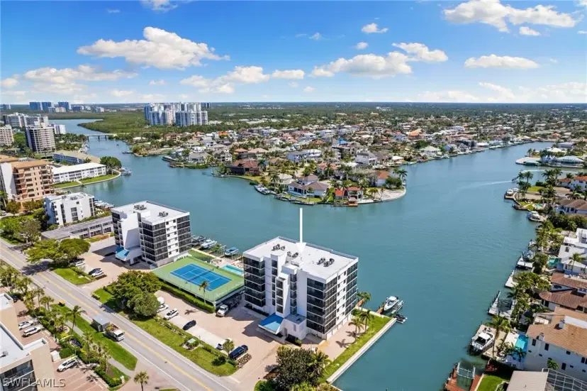 Picture of 10420 Gulf Shore Dr 152, Naples FL 34108