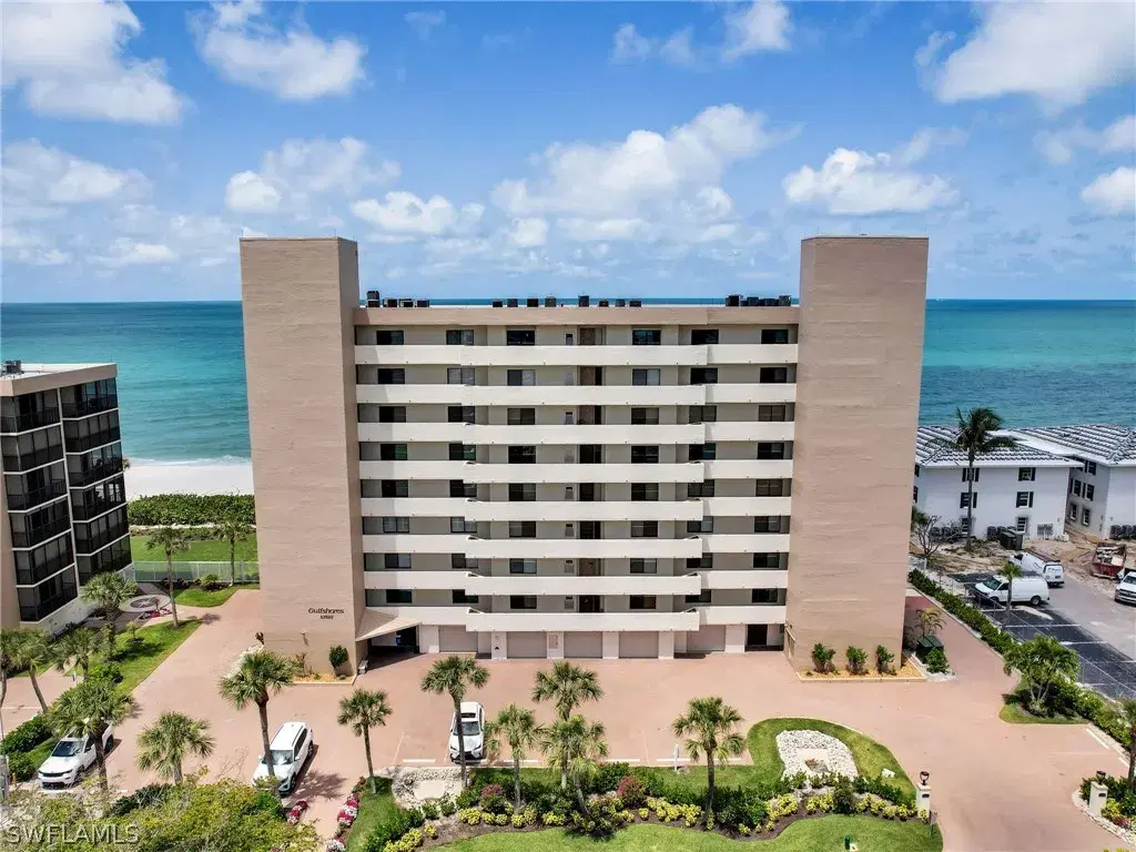 Picture of 10525 Gulf Shore Dr 252, Naples, FL 34108