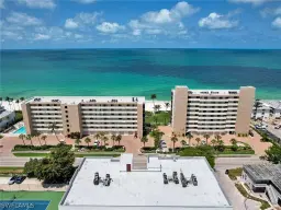 Picture of 10525 Gulf Shore Dr 252, Naples, FL 34108