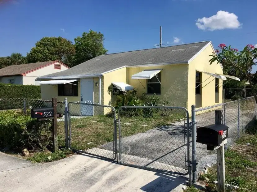 Picture of 522 W 2Nd Street, Riviera Beach FL 33404