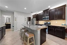 Picture of 4198 Dutchess Park Rd, Fort Myers, FL 33916