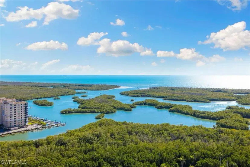 Picture of 13915 Old Coast Rd 906, Naples FL 34110
