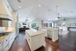 Picture of 655 17Th Ave S, Naples, FL 34102