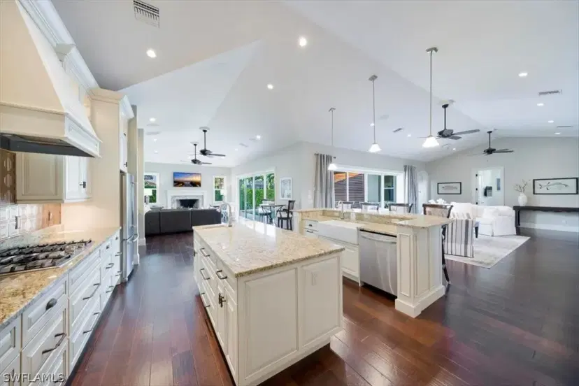 Picture of 655 17Th Ave S, Naples FL 34102
