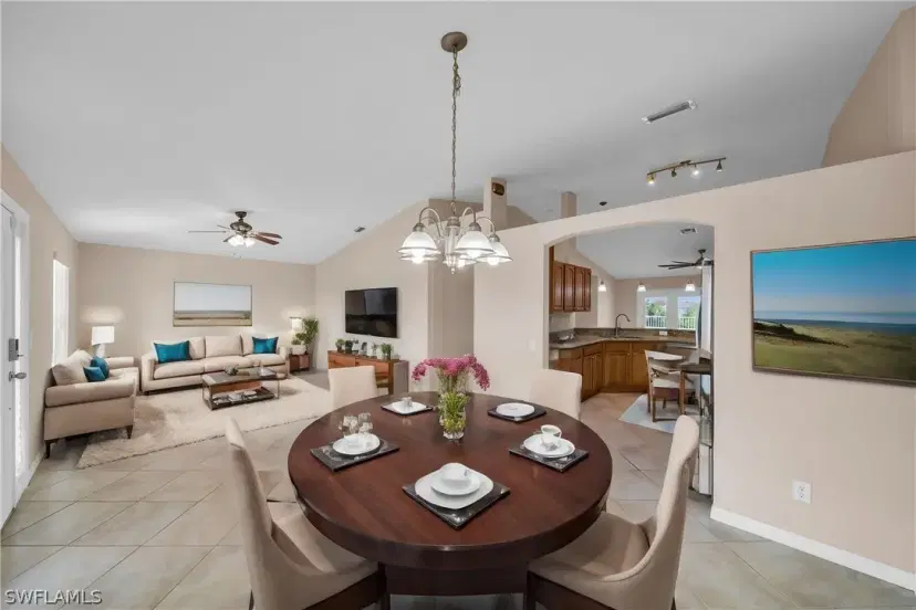 Picture of 815 NE 19Th Ter, Cape Coral FL 33909