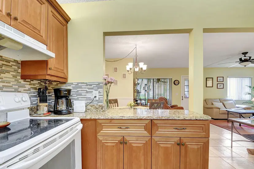 Picture of 409 Pine Glen Lane C-1, Greenacres FL 33463