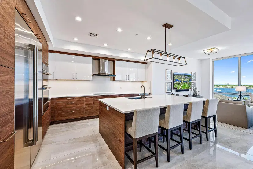 Picture of 3 Water Club Way 702, North Palm Beach FL 33408