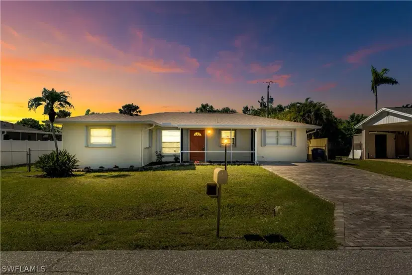 Picture of 9795 Birr St, Fort Myers FL 33919
