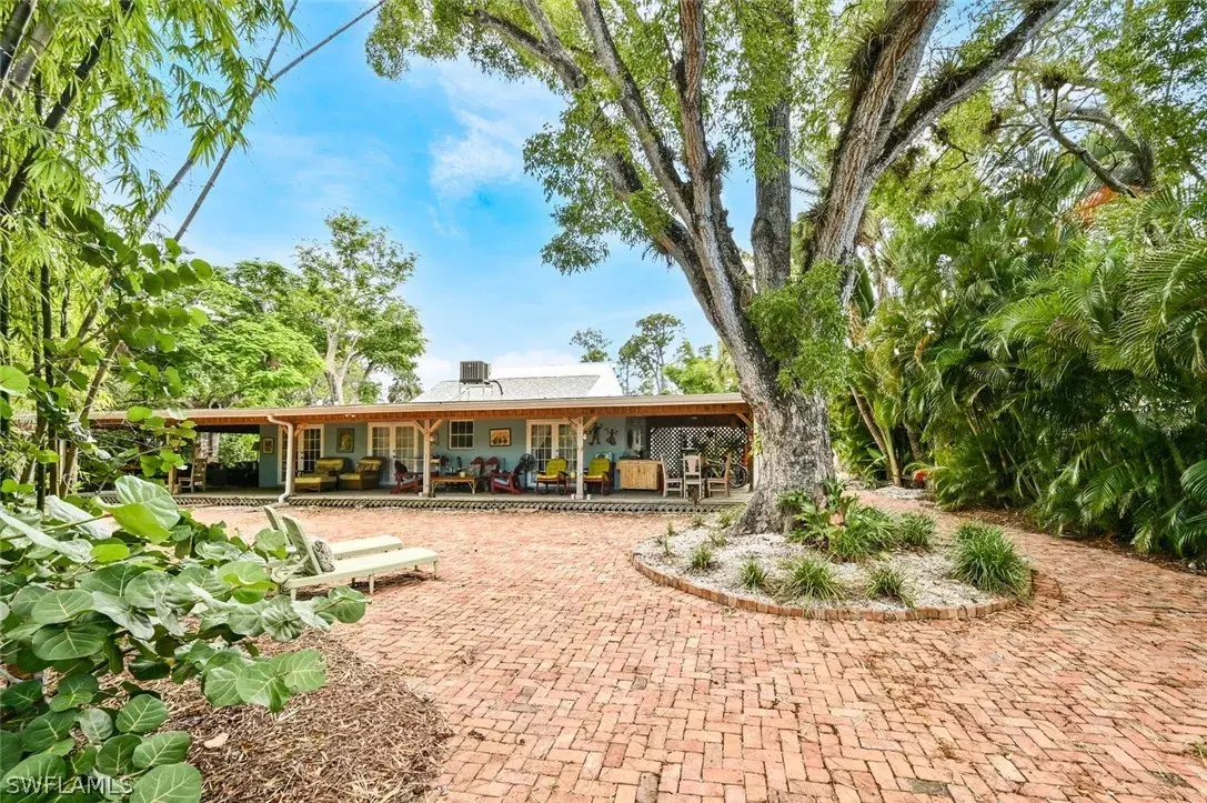 Picture of 3113 Basin St, Naples, FL 34112