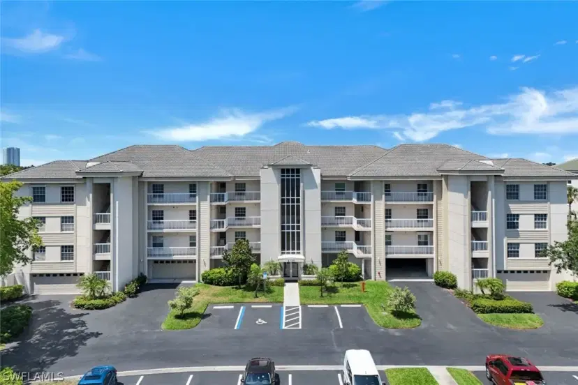 Picture of 4130 Bayhead Dr 305, Bonita Springs FL 34134