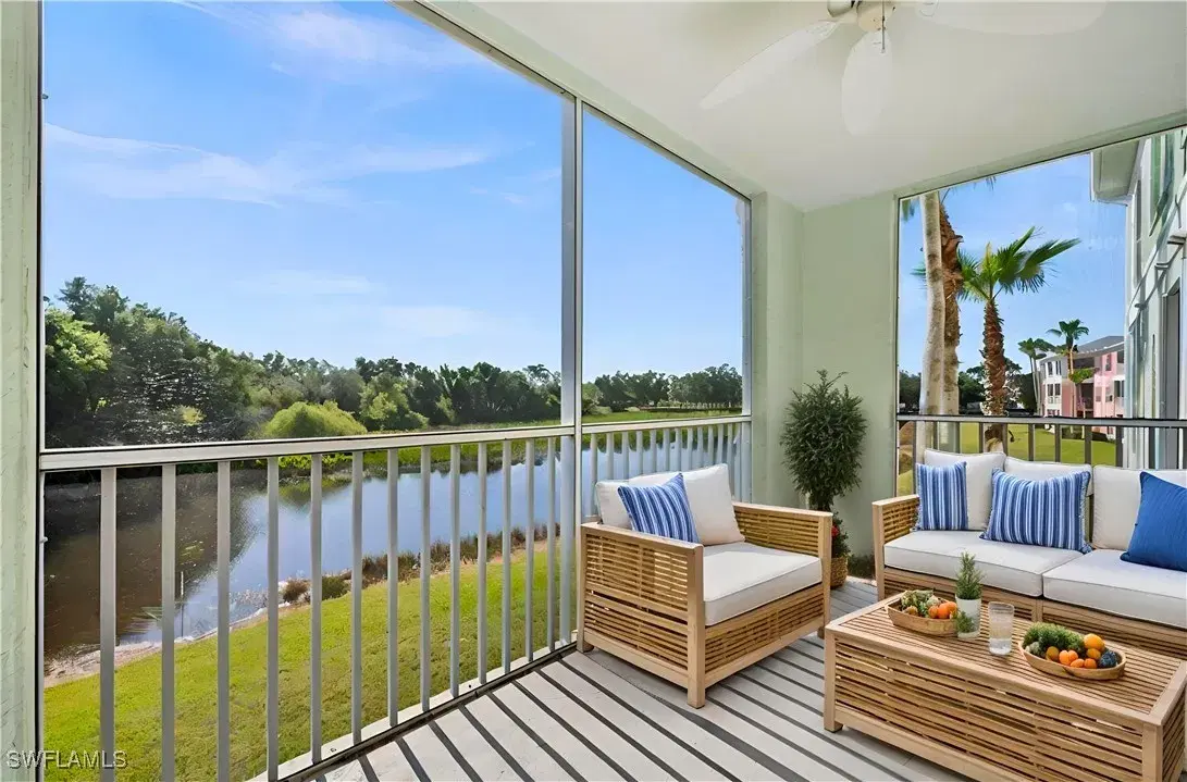 Picture of 2020 Willow Hammock Cir 203, Punta Gorda, FL 33983