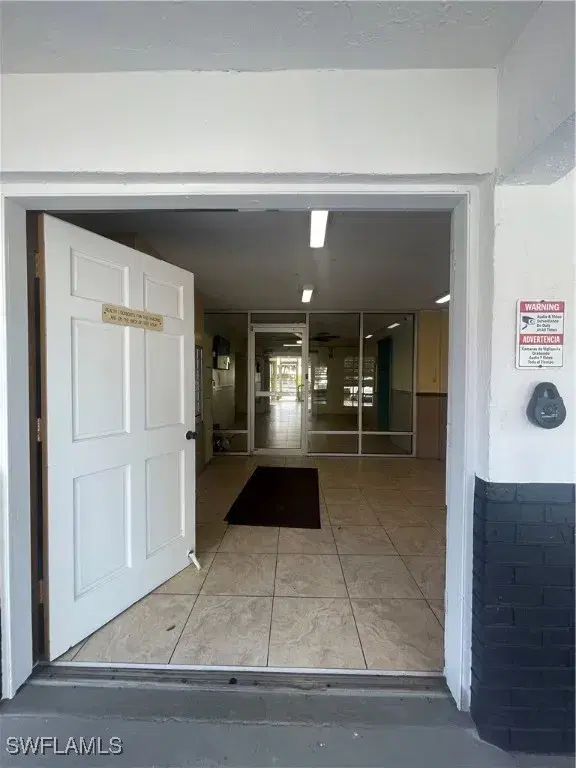 Picture of 3704 Broadway 305, Fort Myers FL 33901