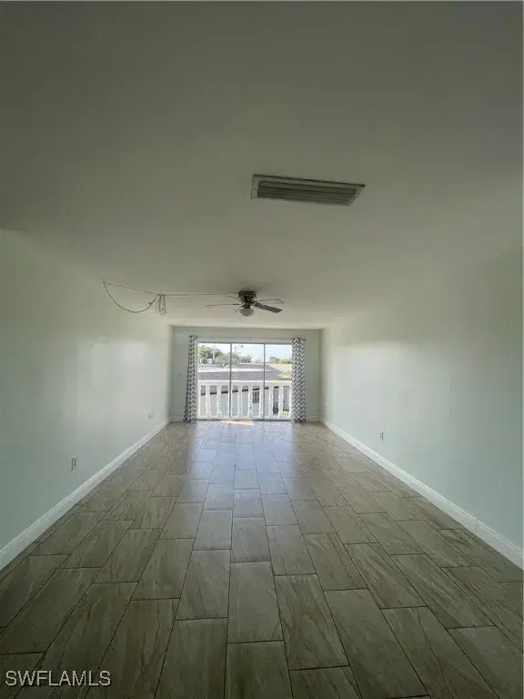 Picture of 3704 Broadway 305, Fort Myers FL 33901
