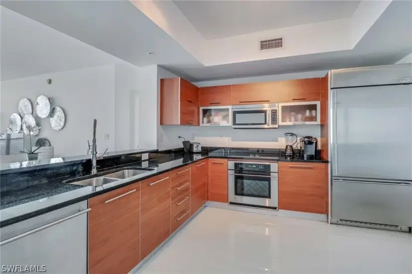 Picture of 3000 Oasis Grand Blvd 3005, Fort Myers FL 33916