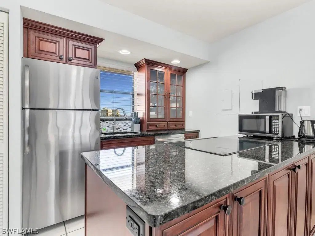 Picture of 1027 Anglers Cv B-402, Marco Island, FL 34145