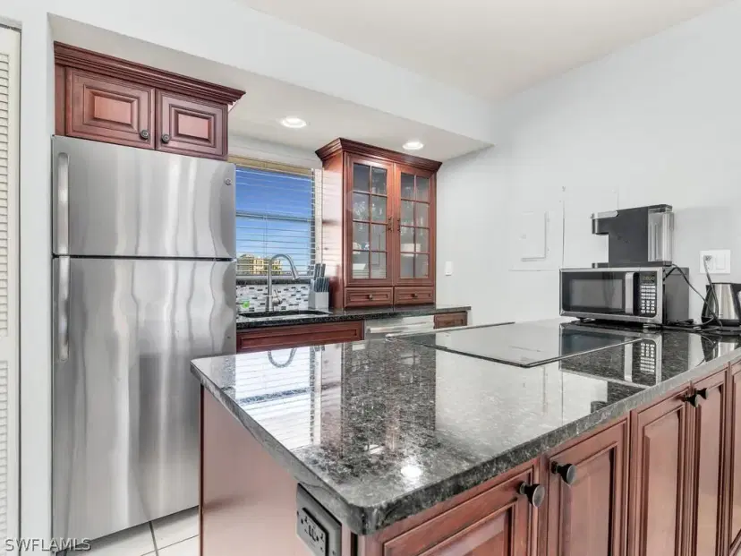 Picture of 1027 Anglers Cv B-402, Marco Island FL 34145